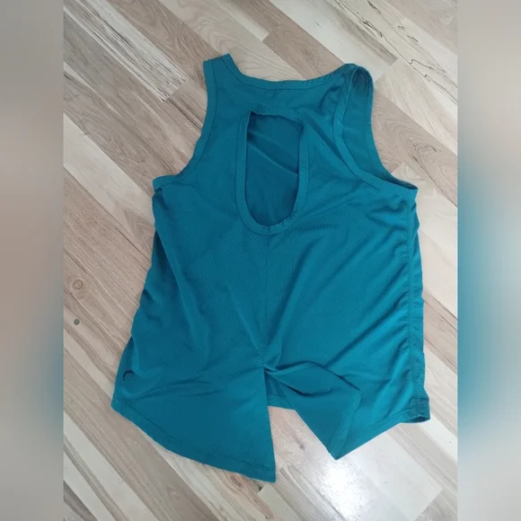 Zyia Active Mesh Split Back Top M - Picture 4 of 4